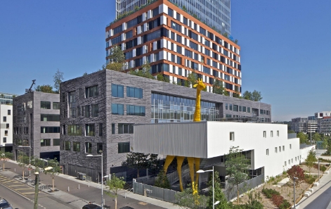 Poslovno-stambeni objekat